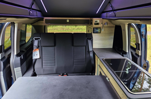 Regulated bench seat that can be made into a bed for two people